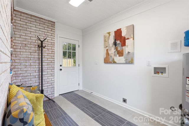 2414 Belfast Drive, Charlotte, NC 28208