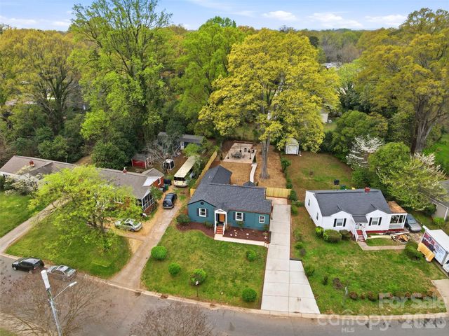 2414 Belfast Drive, Charlotte, NC 28208