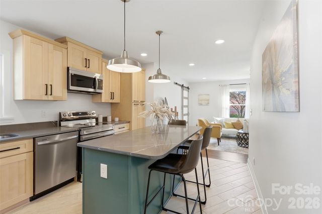 2414 Belfast Drive, Charlotte, NC 28208