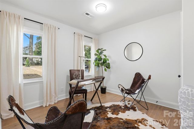 2414 Belfast Drive, Charlotte, NC 28208