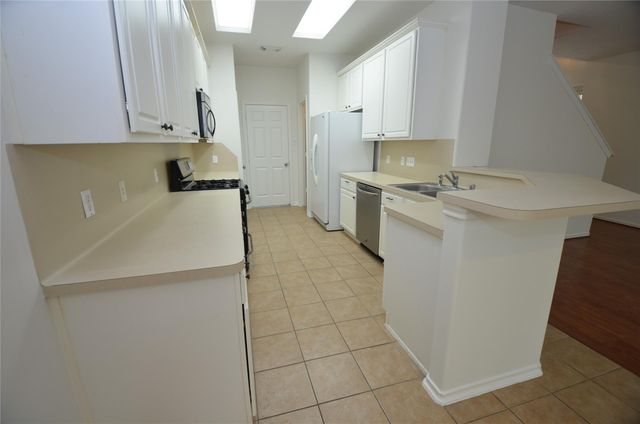 226 W Stedhill Loop, Conroe, TX 77384