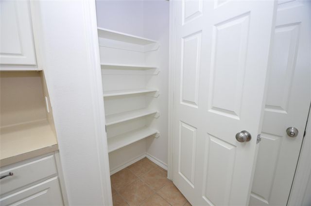 226 W Stedhill Loop, Conroe, TX 77384