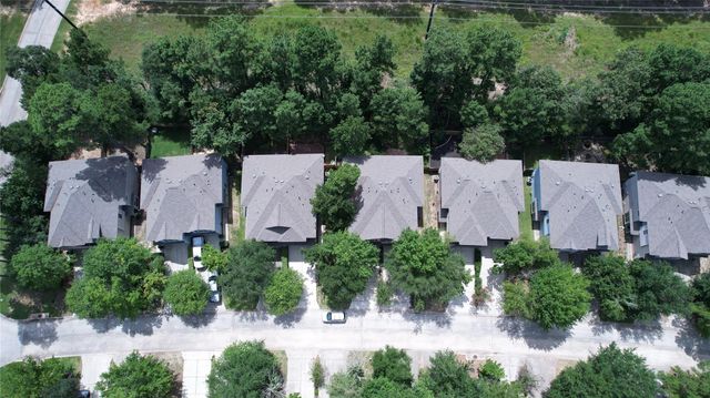 226 W Stedhill Loop, Conroe, TX 77384