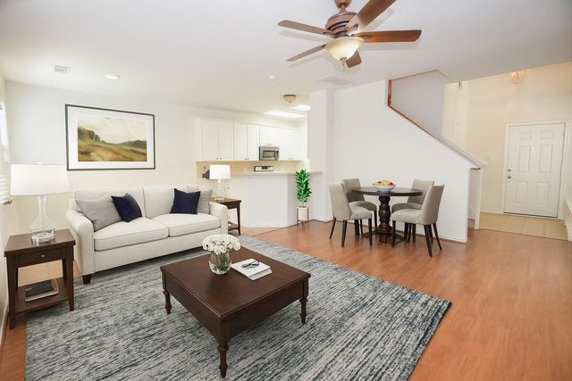 226 W Stedhill Loop, Conroe, TX 77384