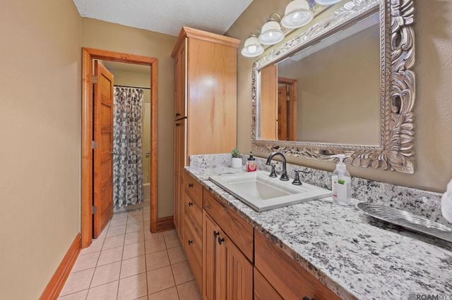 7097 Jim Rushing Rd, Denham Springs, LA 70706