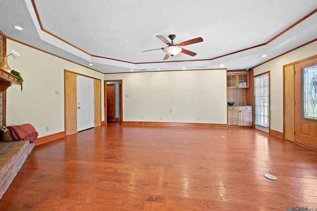 7097 Jim Rushing Rd, Denham Springs, LA 70706