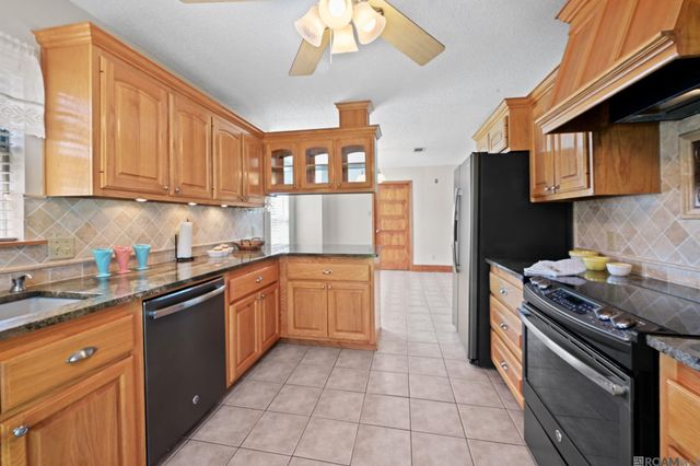 7097 Jim Rushing Rd, Denham Springs, LA 70706