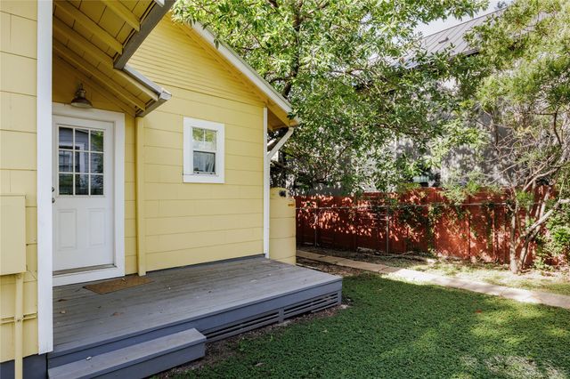 902 E 13th ST A, Austin, TX 78702