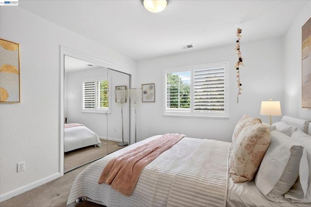 192 Mayhew Way, Walnut Creek, CA 94597