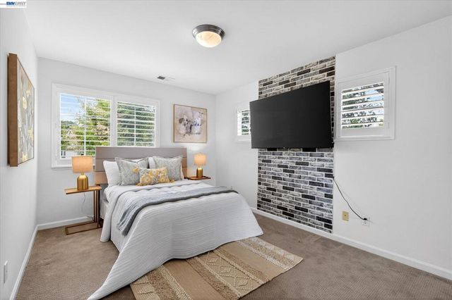 192 Mayhew Way, Walnut Creek, CA 94597