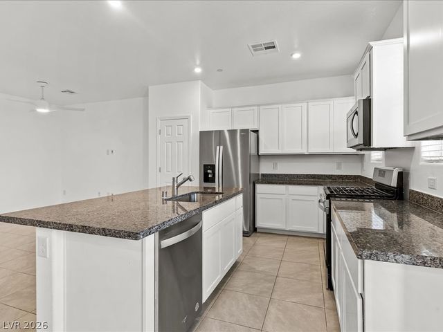 671 Foam Flower Lane, Henderson, NV 89015