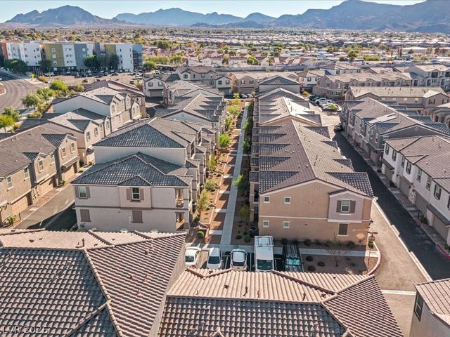 671 Foam Flower Lane, Henderson, NV 89015
