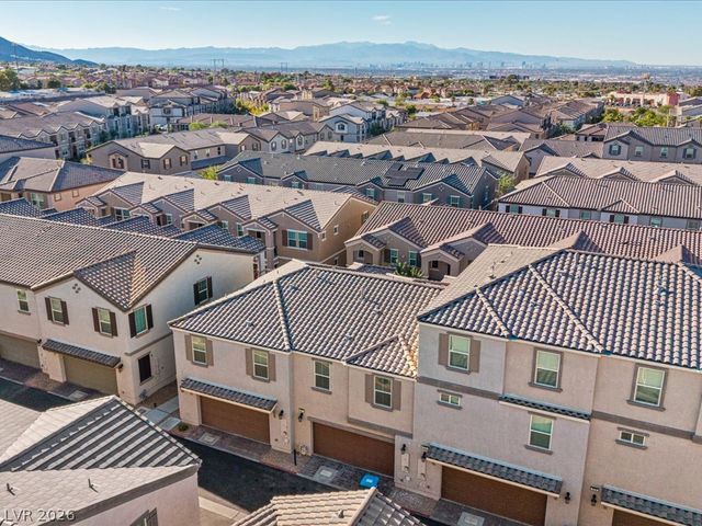 671 Foam Flower Lane, Henderson, NV 89015