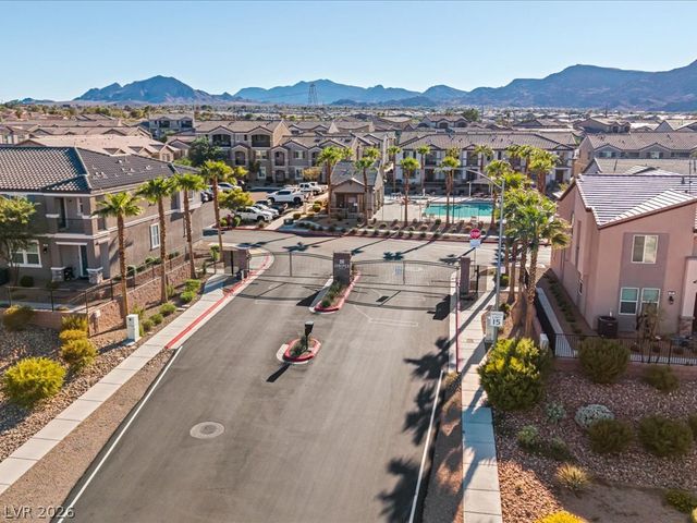 671 Foam Flower Lane, Henderson, NV 89015
