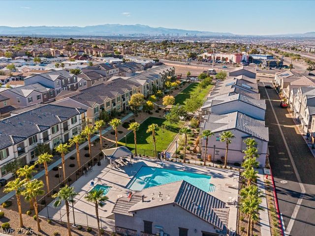 671 Foam Flower Lane, Henderson, NV 89015