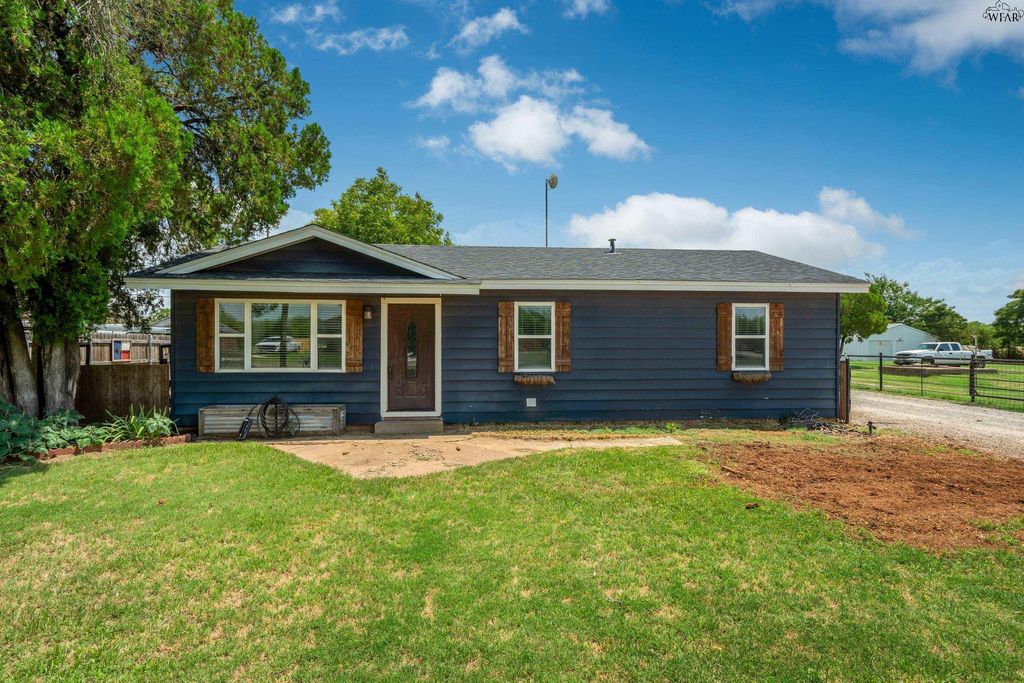 1535 HUNTINGTON LANE, Wichita Falls, TX 76305