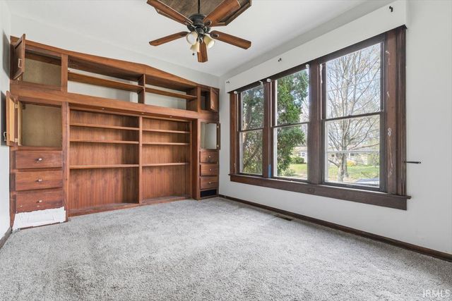 403 W North Street, Greenfield, IN 46140