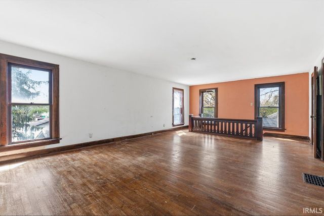 403 W North Street, Greenfield, IN 46140