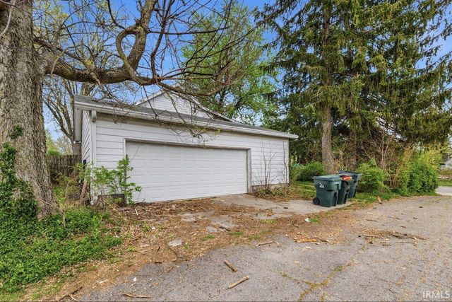 403 W North Street, Greenfield, IN 46140