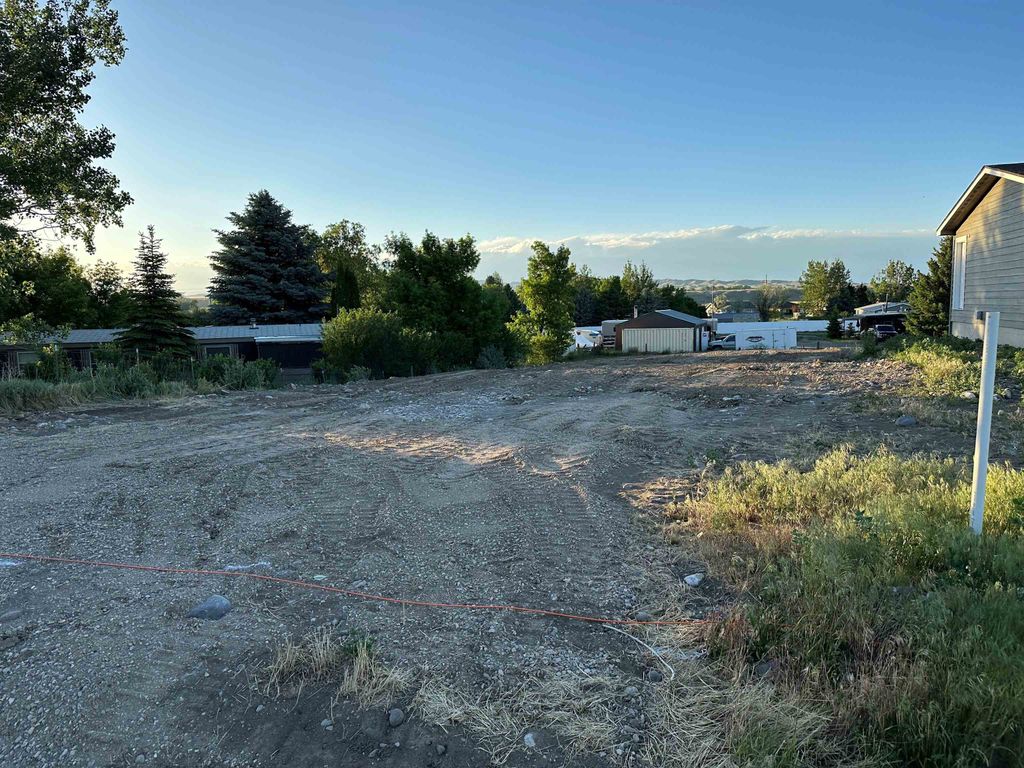2919 Faith Ct, Cody, WY 82414 photo 3