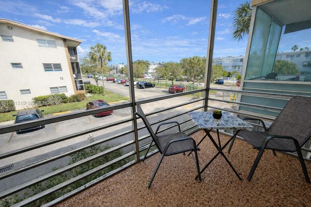 16750 NE 14th Ave 202, Miami, FL 33162
