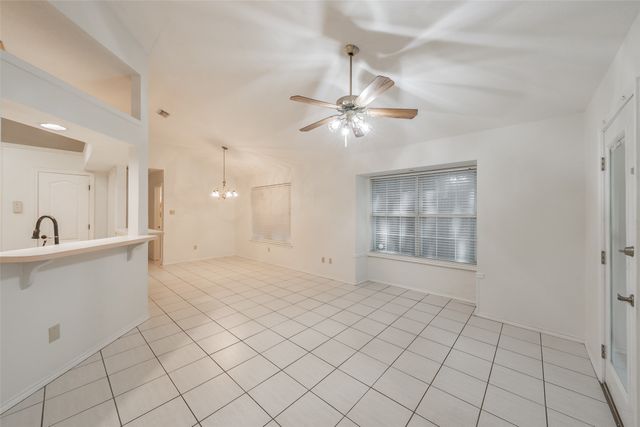 702 Jonathan Drive, Euless, TX 76040