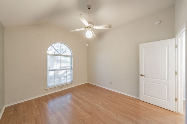 702 Jonathan Drive, Euless, TX 76040