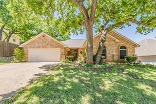702 Jonathan Drive, Euless, TX 76040