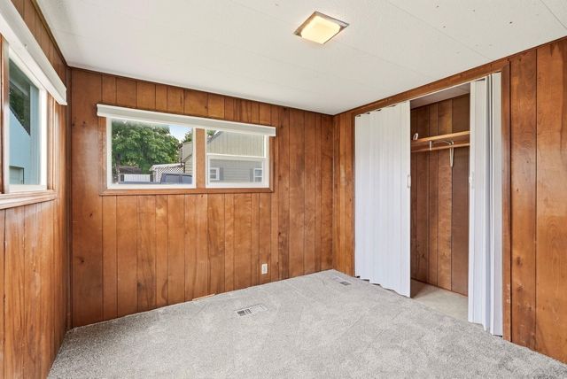 1415 S Bowdish Rd, Spokane Valley, WA 99206