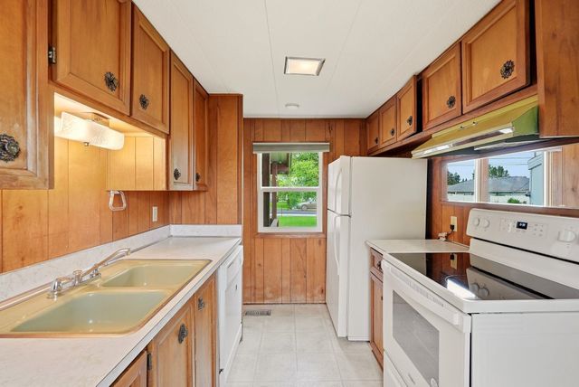 1415 S Bowdish Rd, Spokane Valley, WA 99206