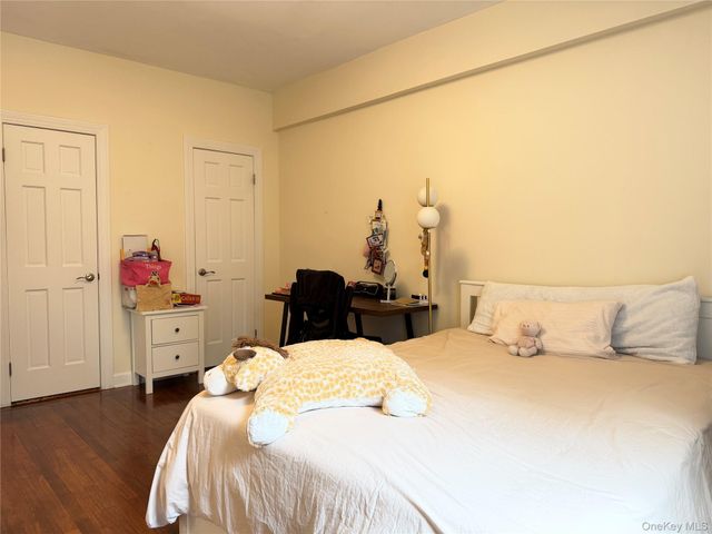 531 Lincoln Avenue E 5L, Mount Vernon, NY 10552