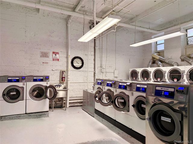 531 Lincoln Avenue E 5L, Mount Vernon, NY 10552
