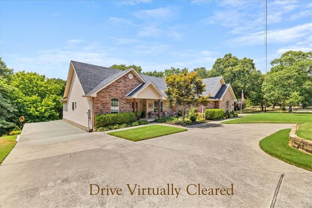 1520 N Woodland Drive, Rogers, AR 72756