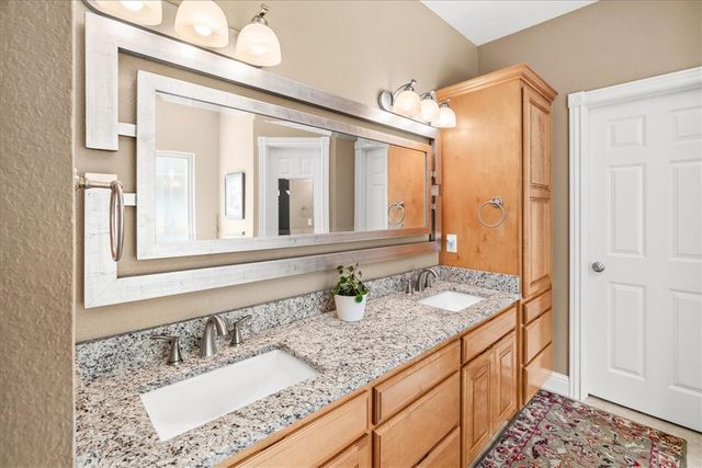 1520 N Woodland Drive, Rogers, AR 72756