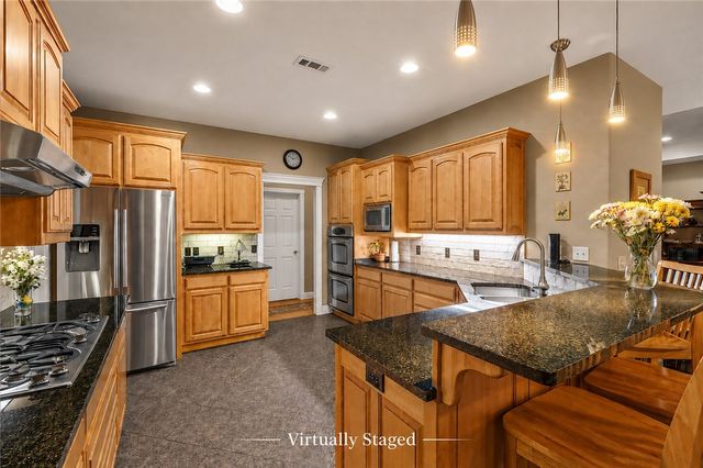 1520 N Woodland Drive, Rogers, AR 72756