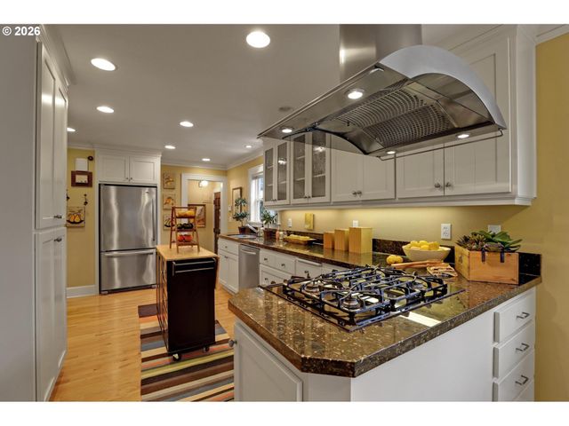 2905 Ne 46TH Ave, Portland, OR 97213