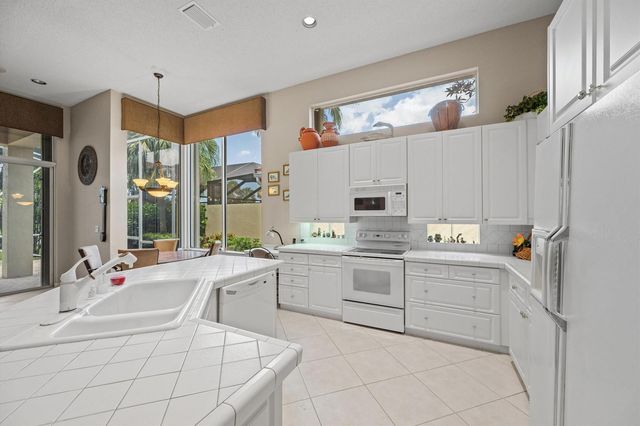 4674 HAZLETON Lane, Lake Worth, FL 33449