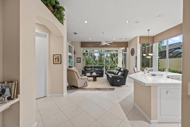 4674 HAZLETON Lane, Lake Worth, FL 33449