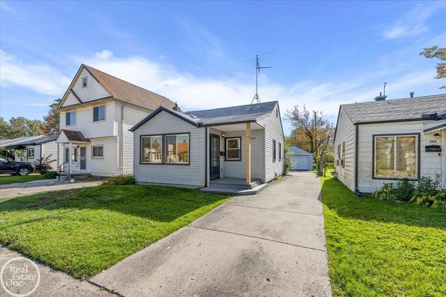 13824 Hobart Avenue, Warren, MI 48089