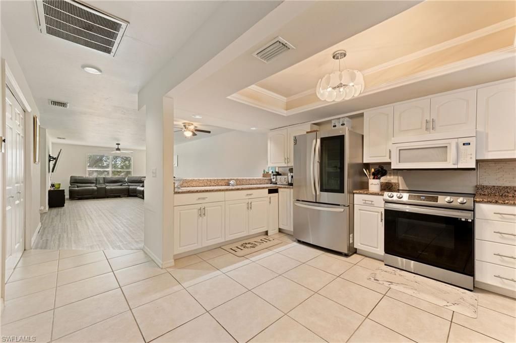 6750 Lone Oak BLVD C, NAPLES, FL 34109 — photo 3