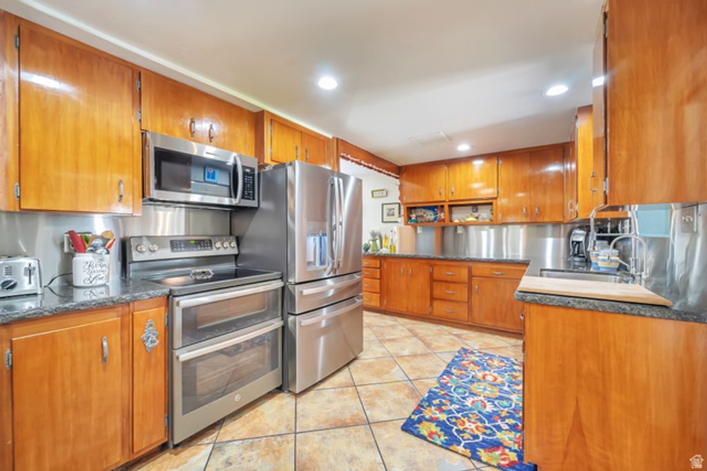 4001 S 400 E, Millcreek, UT 84107 — photo 4