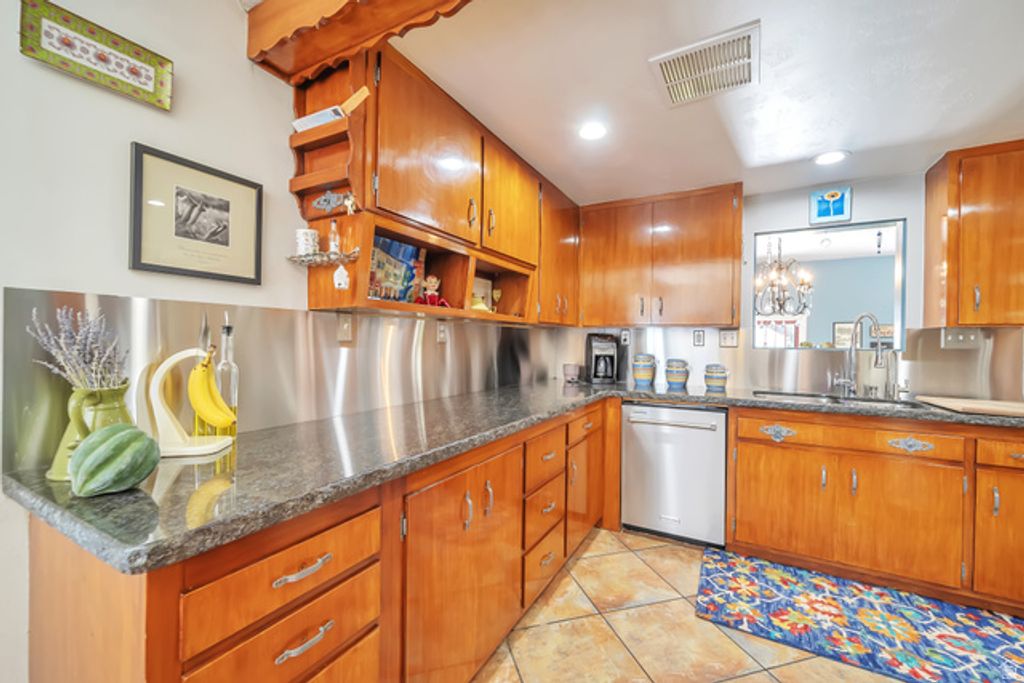 4001 S 400 E, Millcreek, UT 84107 — photo 5