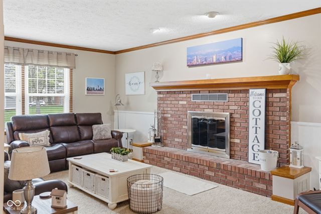 8036 Bittern Lane, Indianapolis, IN 46256