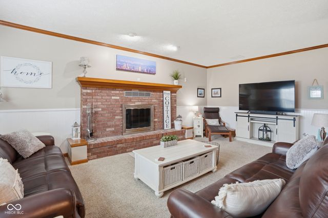 8036 Bittern Lane, Indianapolis, IN 46256