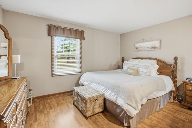 8036 Bittern Lane, Indianapolis, IN 46256