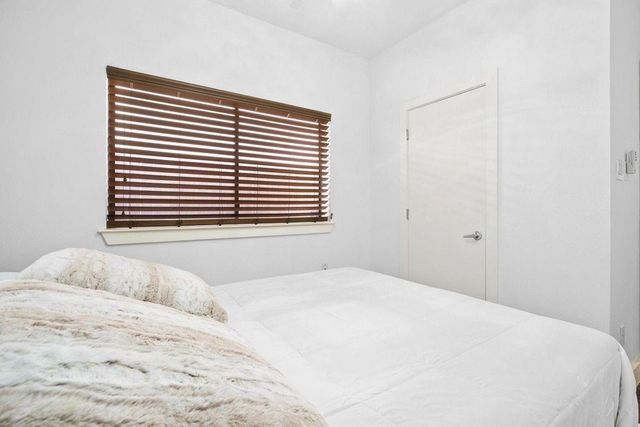 2220 Bastrop Street, Houston, TX 77003