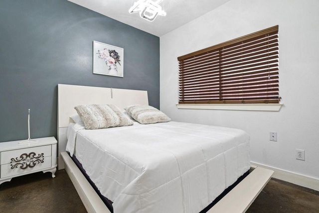 2220 Bastrop Street, Houston, TX 77003