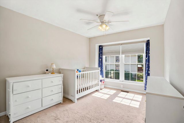 1604 E GENERAL HOWE DR, Phoenixville, PA 19460