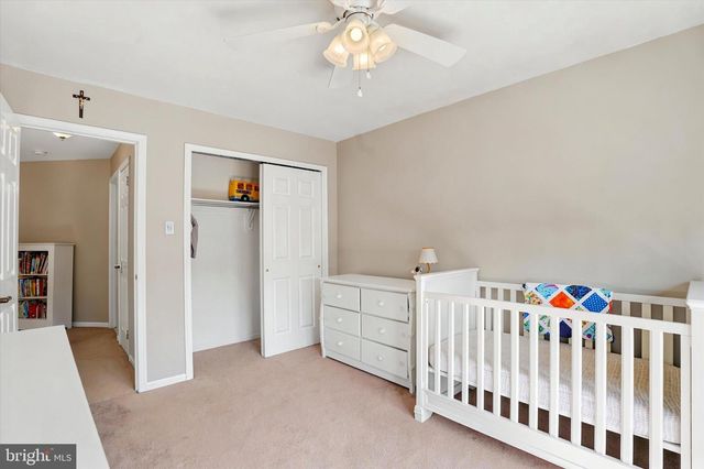 1604 E GENERAL HOWE DR, Phoenixville, PA 19460