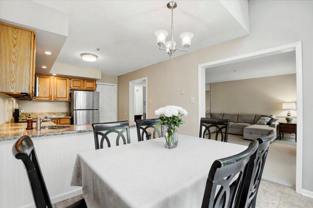 1604 E GENERAL HOWE DR, Phoenixville, PA 19460